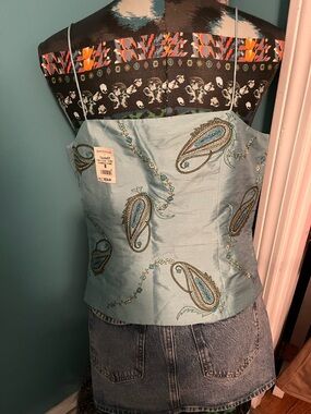 VINTAGE 100% Silk EMBROIDERY 
Ann Taylor Pale Blue Paisley Camisole